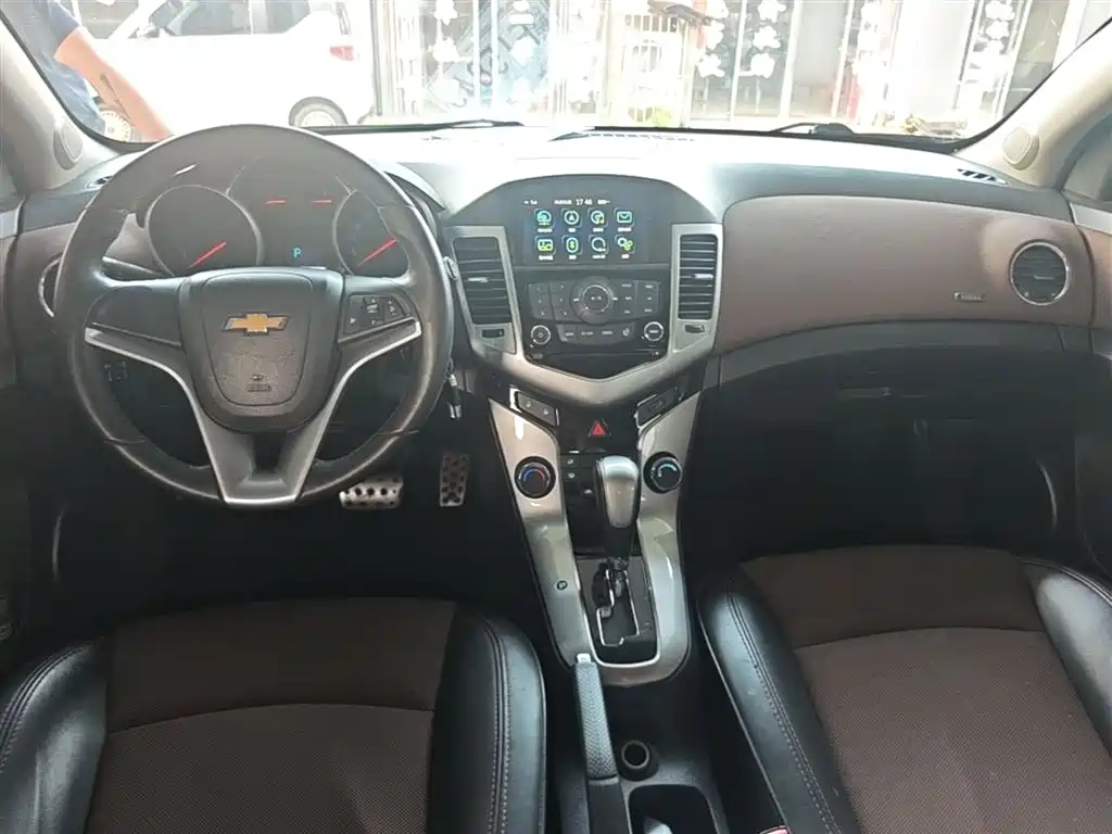 Chevrolet Cruze 2014 — фото 10