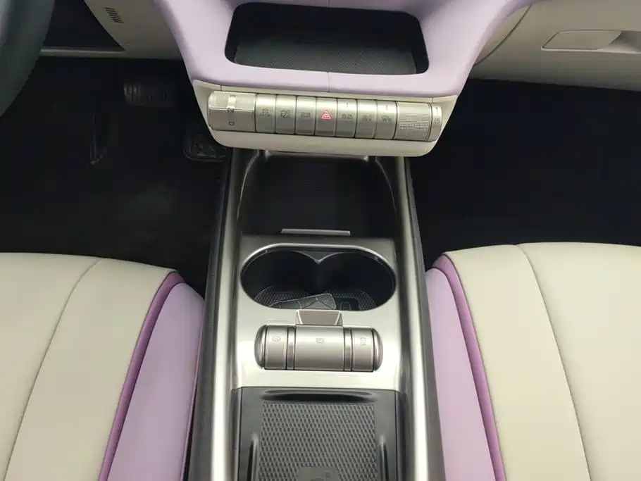 BYD Dolphin 2022 — фото 16