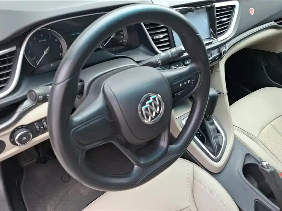 Buick Excelle 2017 — фото 14