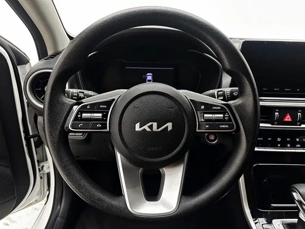 Kia K3 2021 — фото 12
