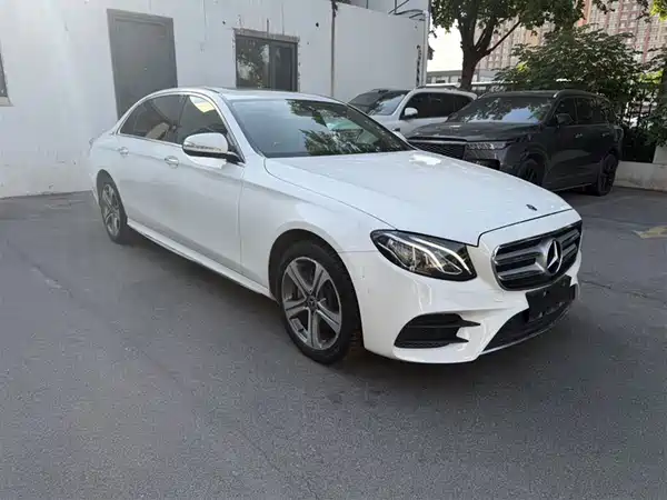 Mercedes-Benz E-Class 2018