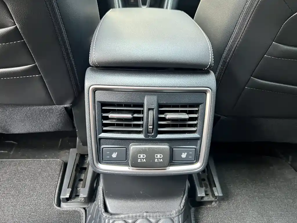 Subaru Forester 2021 — фото 12