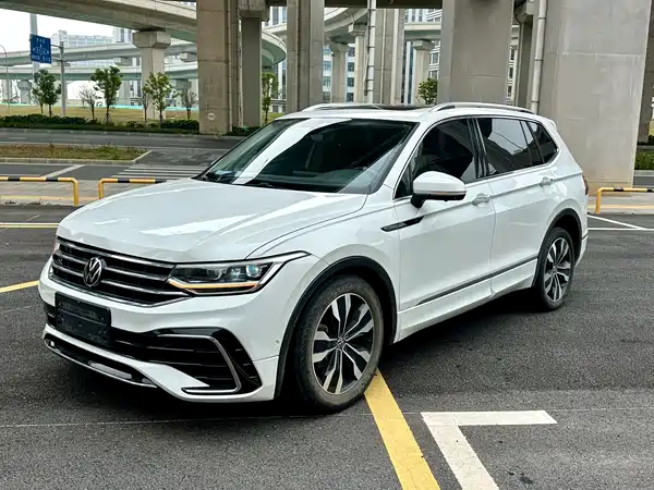 Volkswagen Tiguan L 2023