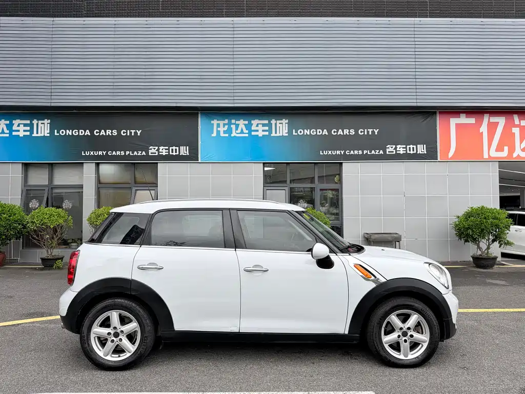 MINI Countryman 2015 — фото 10
