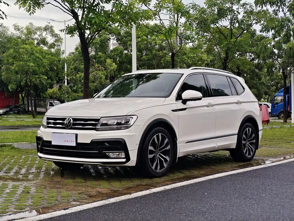 Volkswagen Tiguan L 2021