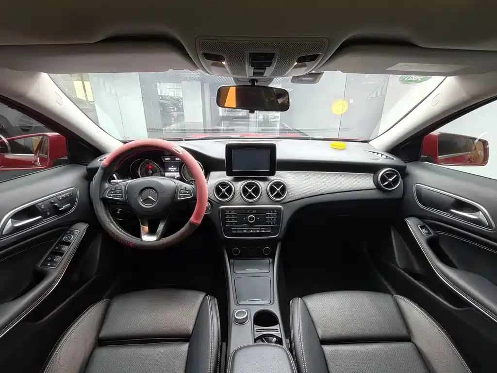 Mercedes-Benz GLA 2016 — фото 12