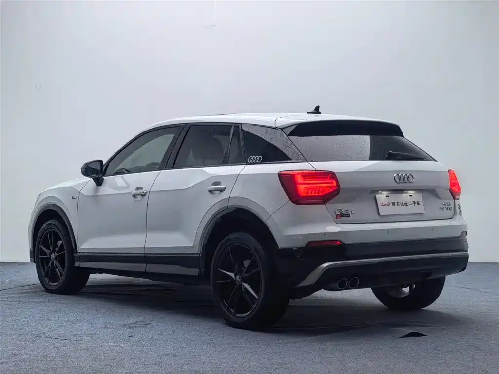 Audi Q2L 2021 — фото 5