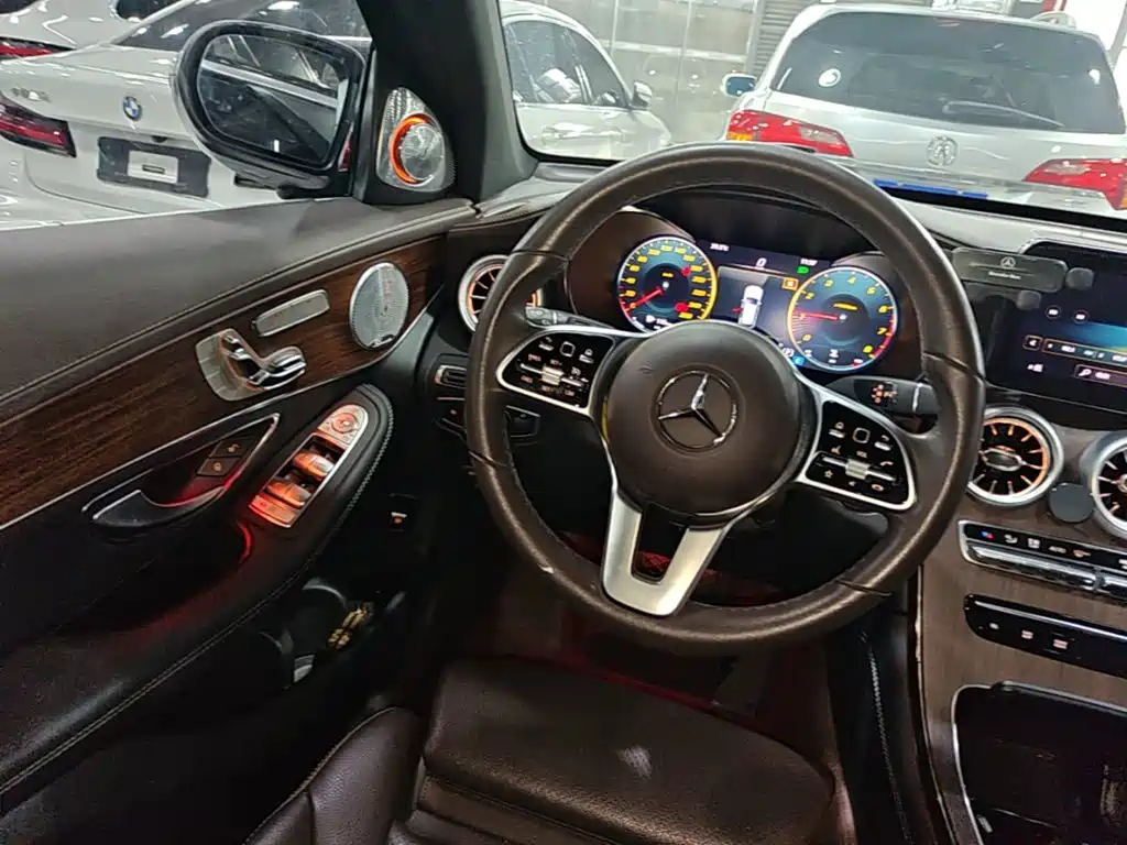 Mercedes-Benz GLC 2021 — фото 11