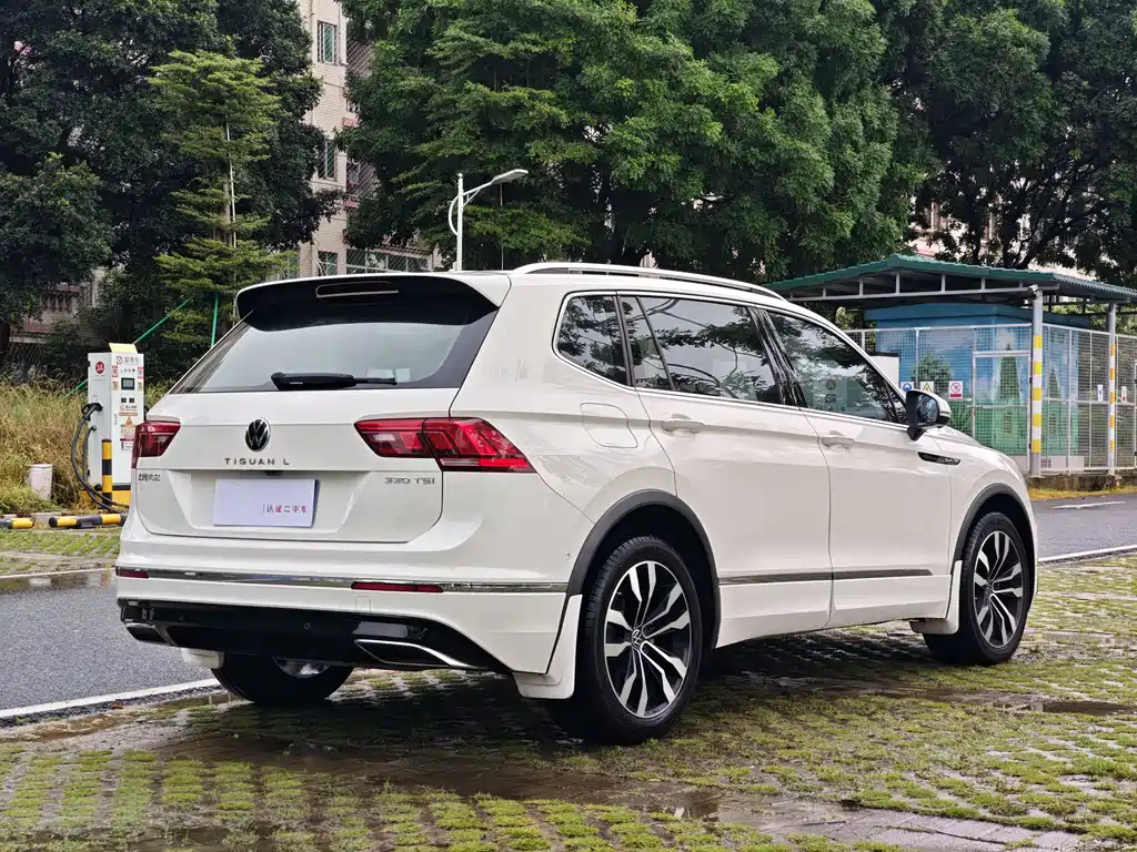 Volkswagen Tiguan L 2021