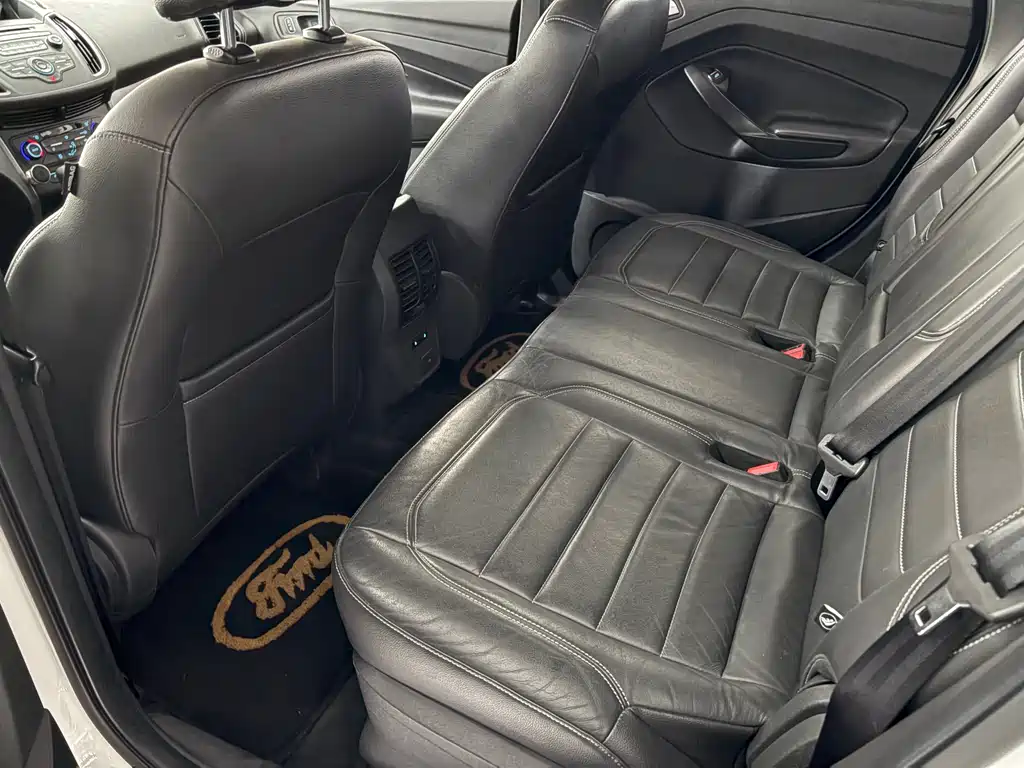 Ford Kuga 2017 — фото 12