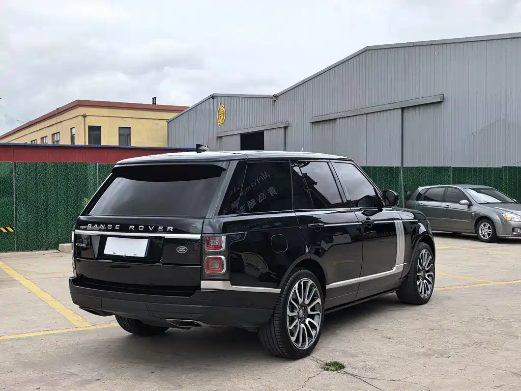 Land Rover Range Rover 2022 — фото 3