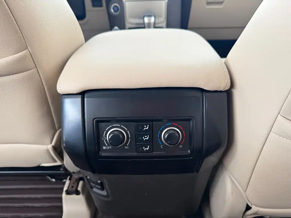 Toyota Prado 2020 — фото 16