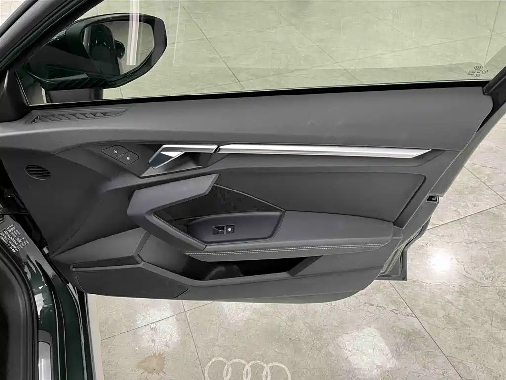 Audi A3 2024 — фото 12