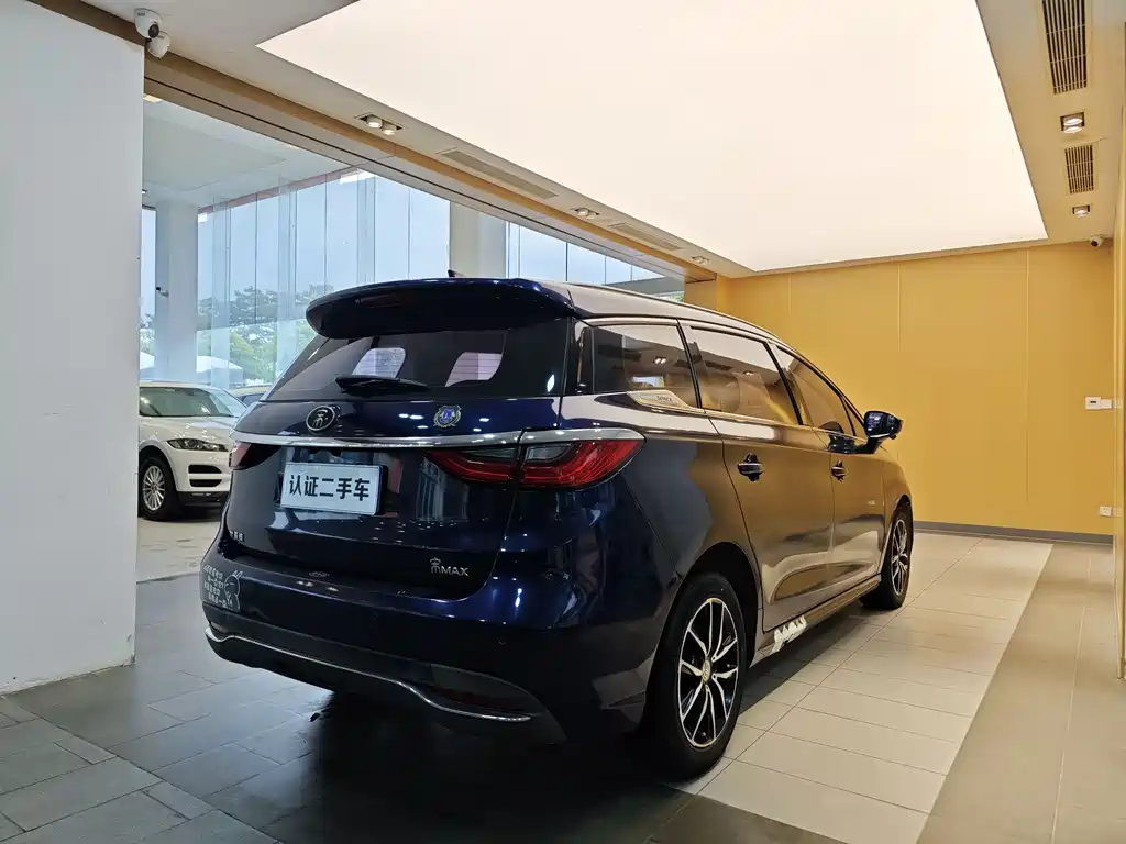 BYD MAX 2018 — фото 30