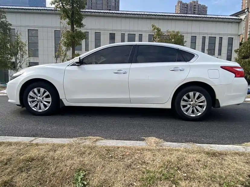 Nissan Teana 2018 — фото 4