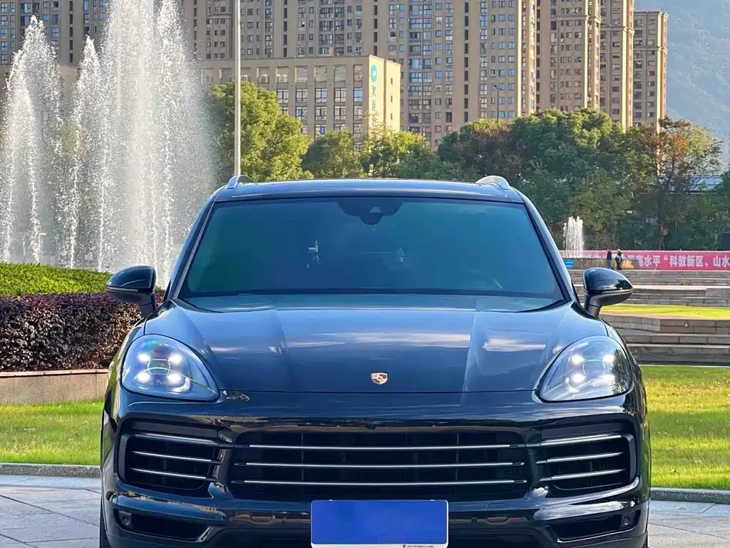 Porsche Cayenne 2018 — фото 2