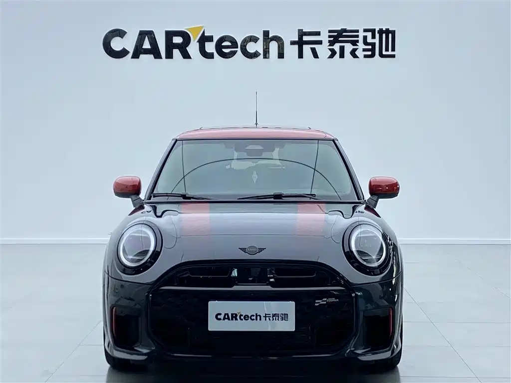 MINI JCW 2025 — фото 2