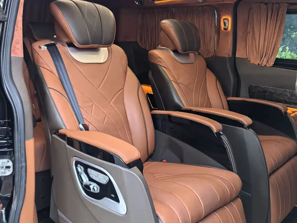 Ford Tourneo 2023 — фото 29