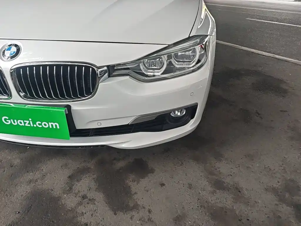 BMW 3 Series 2019 — фото 24