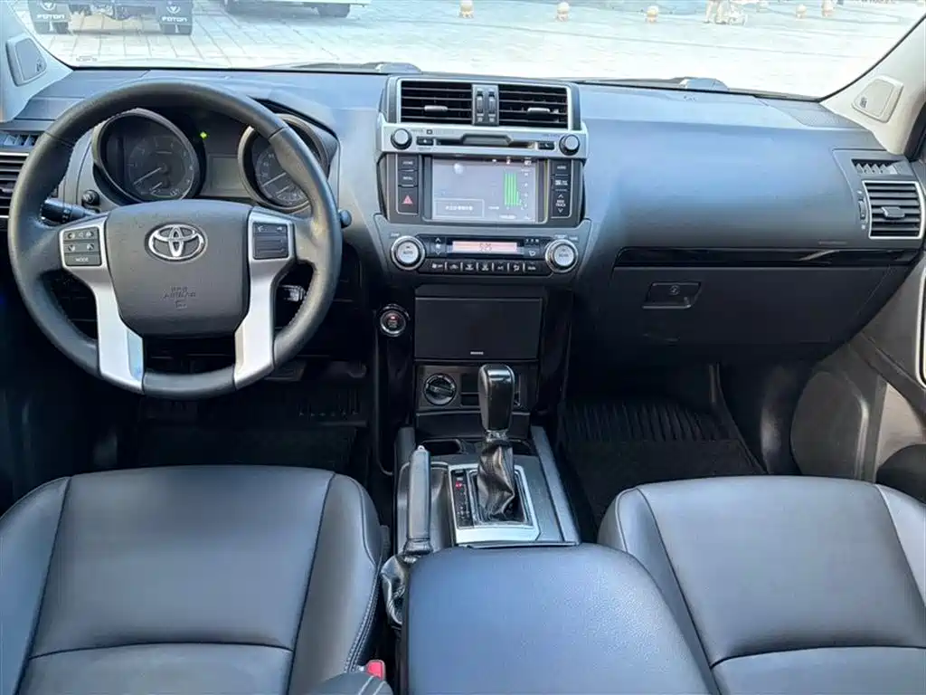 Toyota Prado 2017 — фото 5