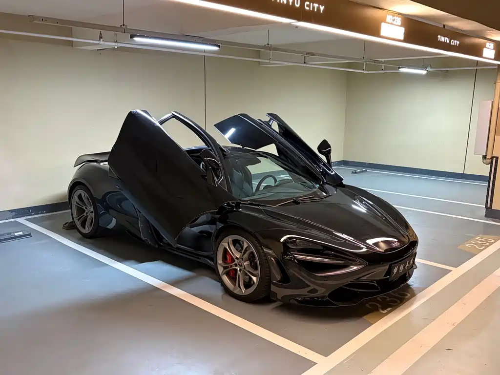 McLaren 720S 2019 — фото 13