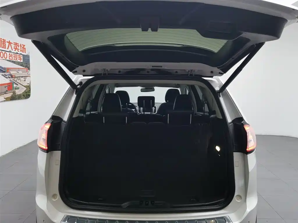 Ford Edge 2015 — фото 16