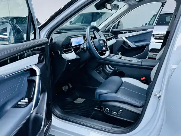 Geely Boyue L 2024