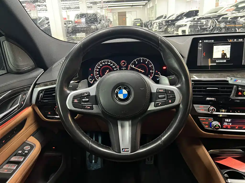 BMW 6 Series GT 2019 — фото 12