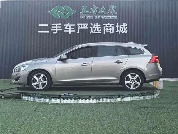 Volvo V60 2013