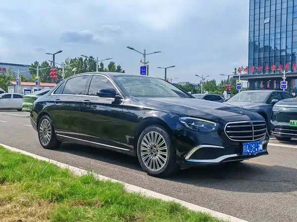 Mercedes-Benz E-Class 2023