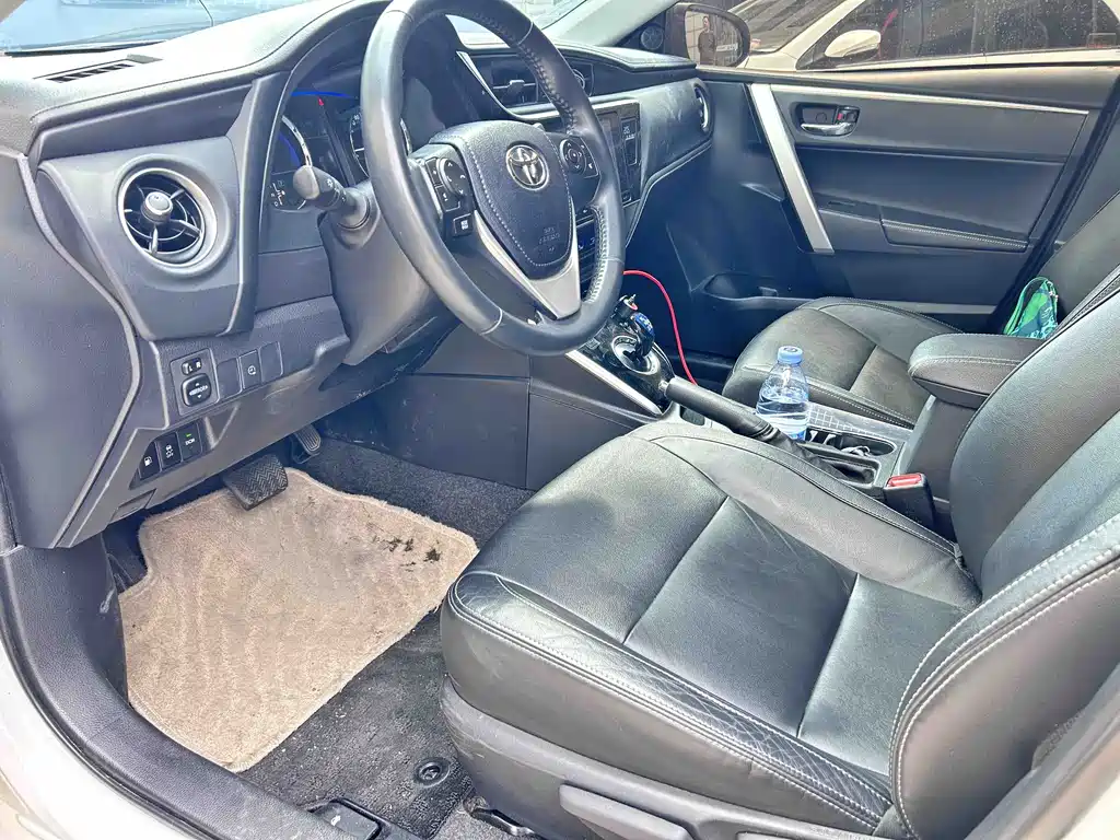 Toyota Corolla Hybrid 2020 — фото 17