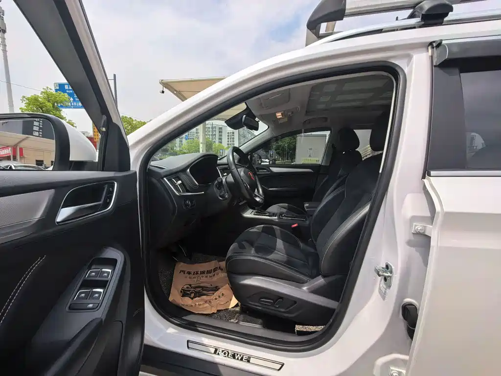 Roewe RX5 New Energy 2018 — фото 4