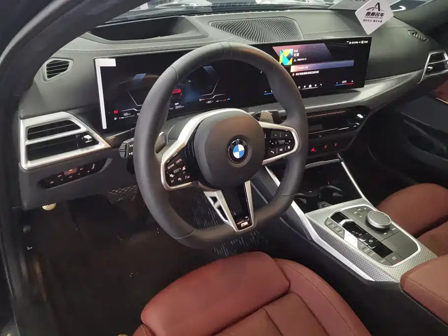 BMW 3 Series 2025 — фото 12