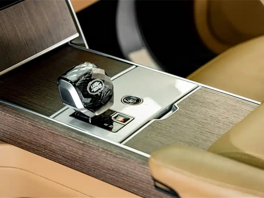 Land Rover Range Rover 2024 — фото 12