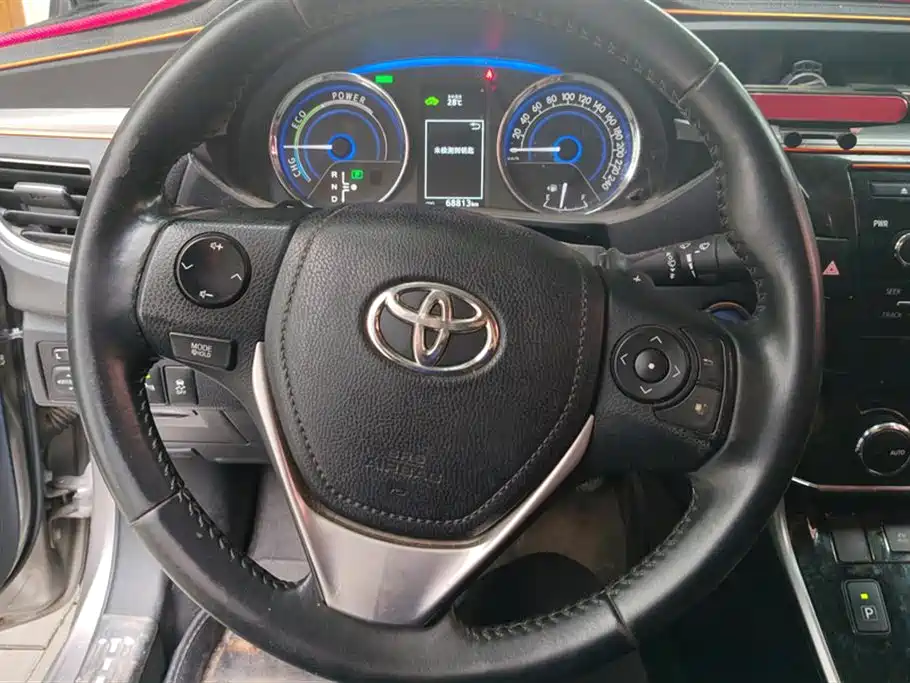 Toyota Corolla 2016 — фото 15