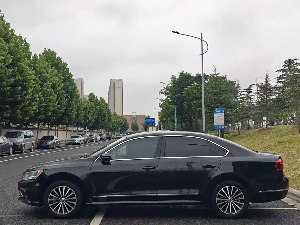 Volkswagen Passat 2019 — фото 4