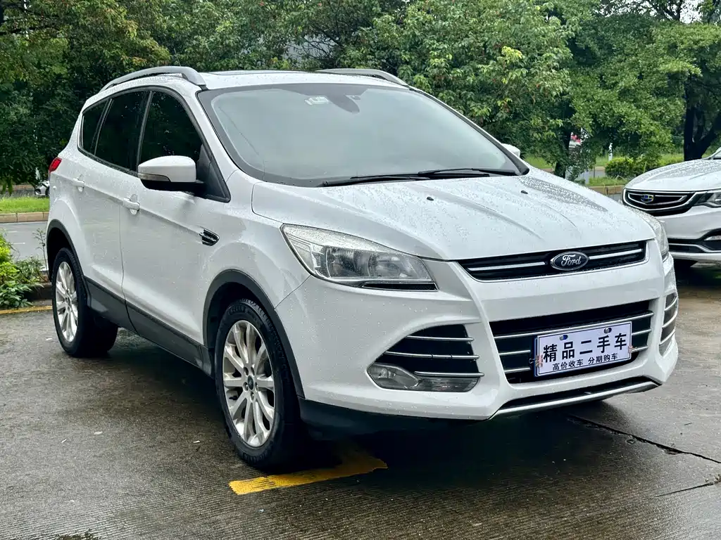 Ford Kuga 2014 — фото 3