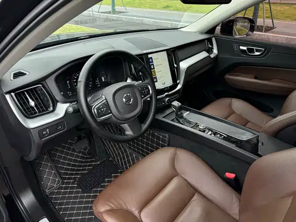 Volvo XC60 2019
