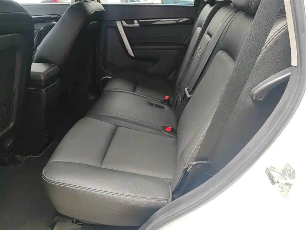 Chevrolet Captiva 2016 — фото 17