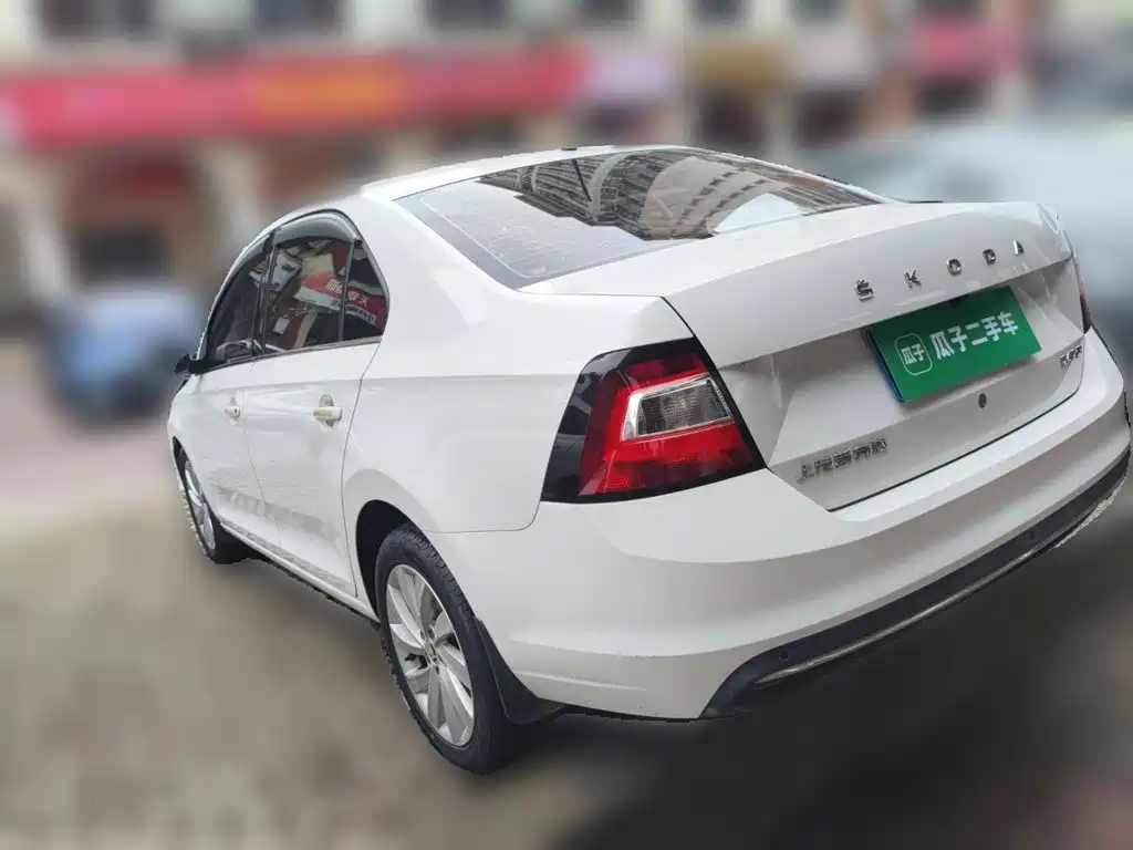 Skoda Rapid 2019 — фото 25