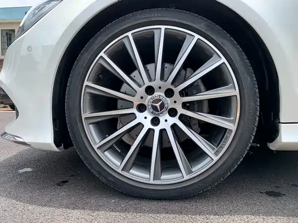 Mercedes-Benz CLS 2016