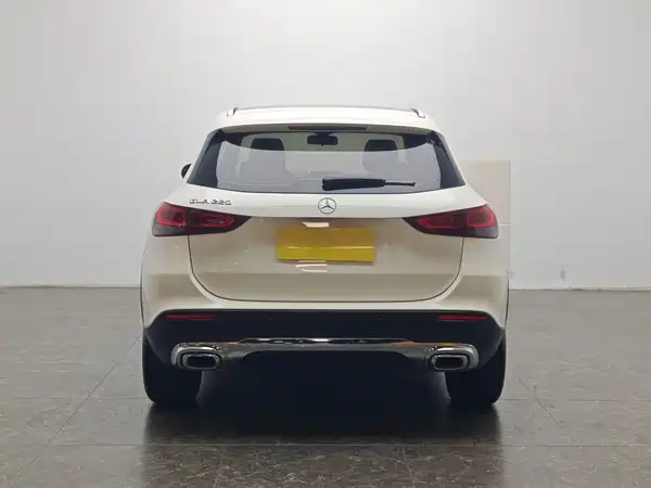 Mercedes-Benz GLA 2021