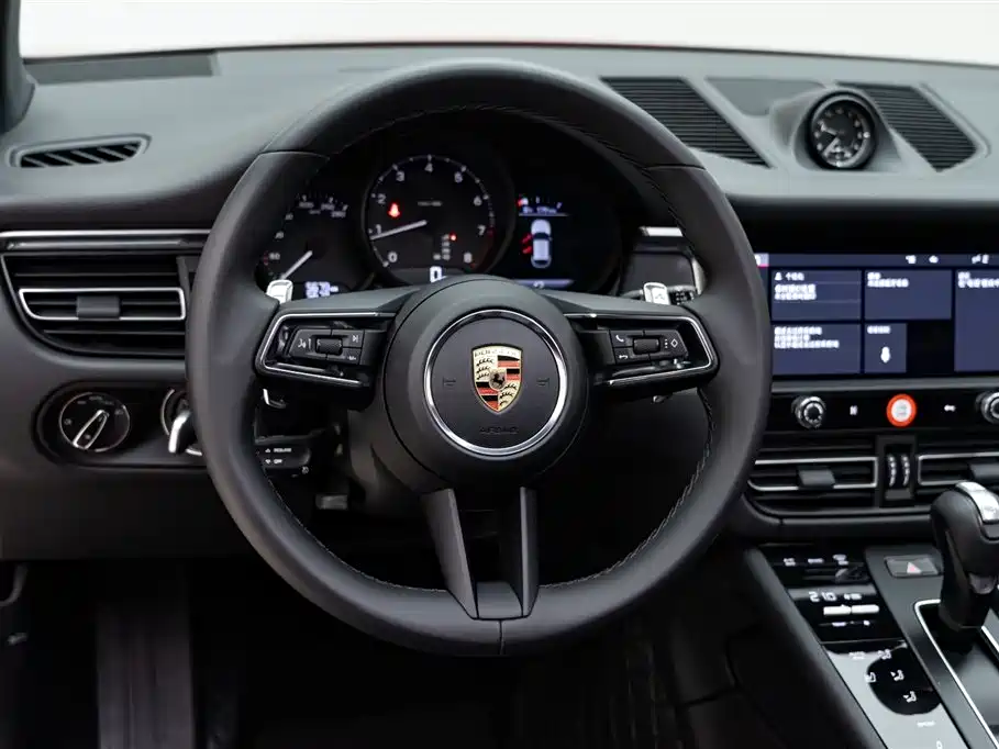 Porsche Macan 2025 — фото 12