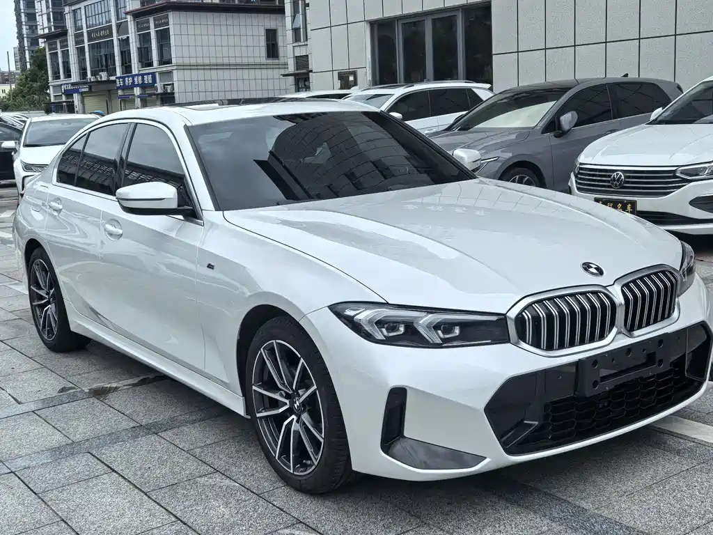BMW 3 Series 2023