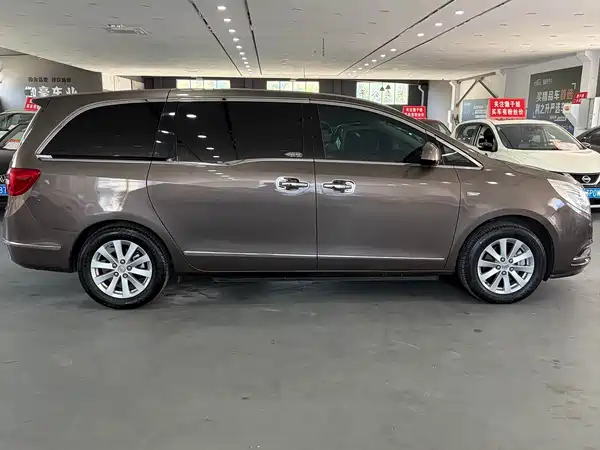 Buick GL8 2017