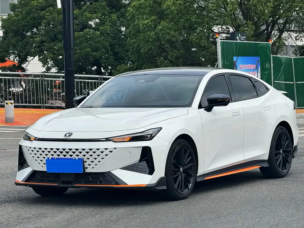 Changan UNI-V 2025