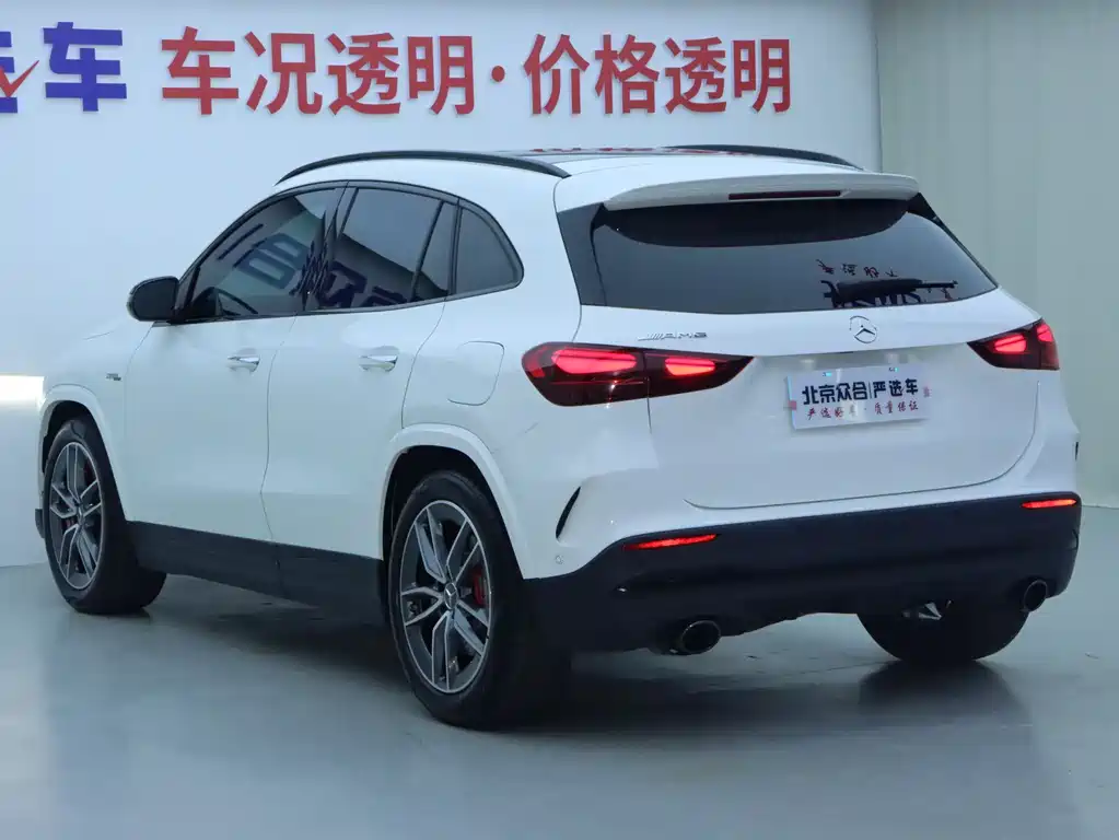 Mercedes-Benz GLA AMG 2025 — фото 21