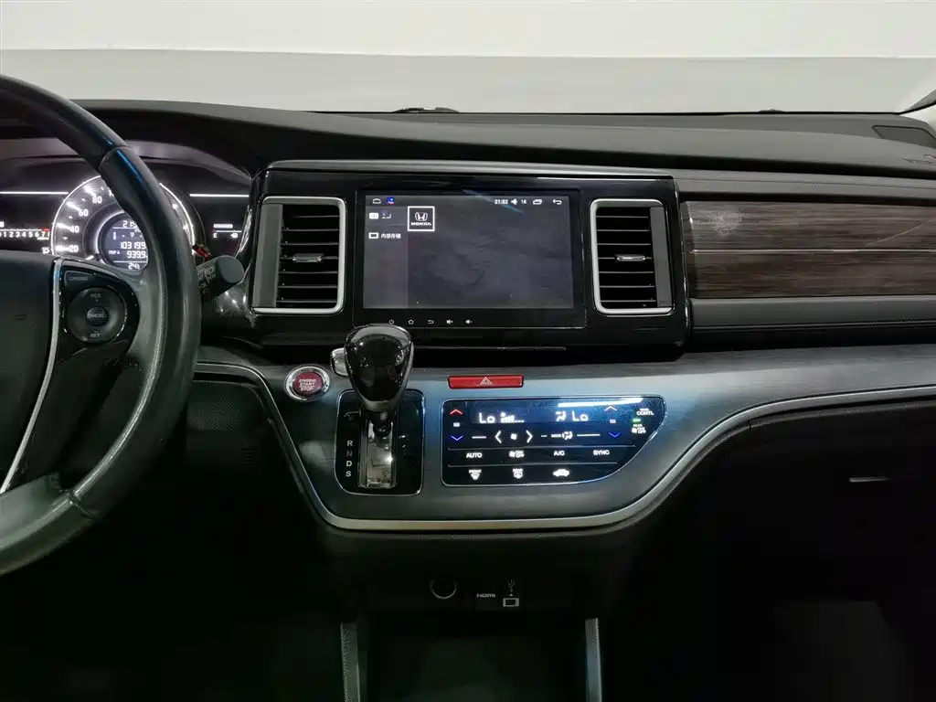 Honda Elysion 2018 — фото 12
