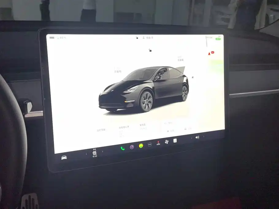 Tesla Model Y 2024 — фото 13