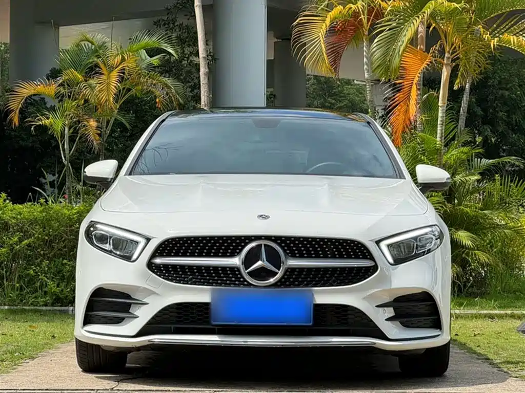 Mercedes-Benz A-Class 2023 — фото 16
